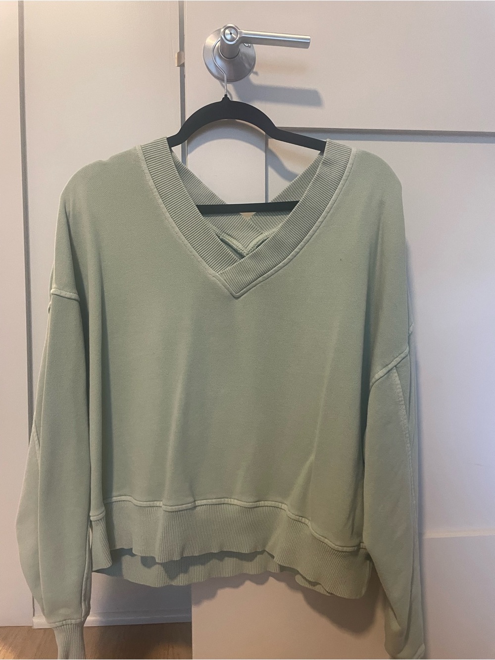 Aerie Women's V-Neck Lightweight Sweater - Sage Green